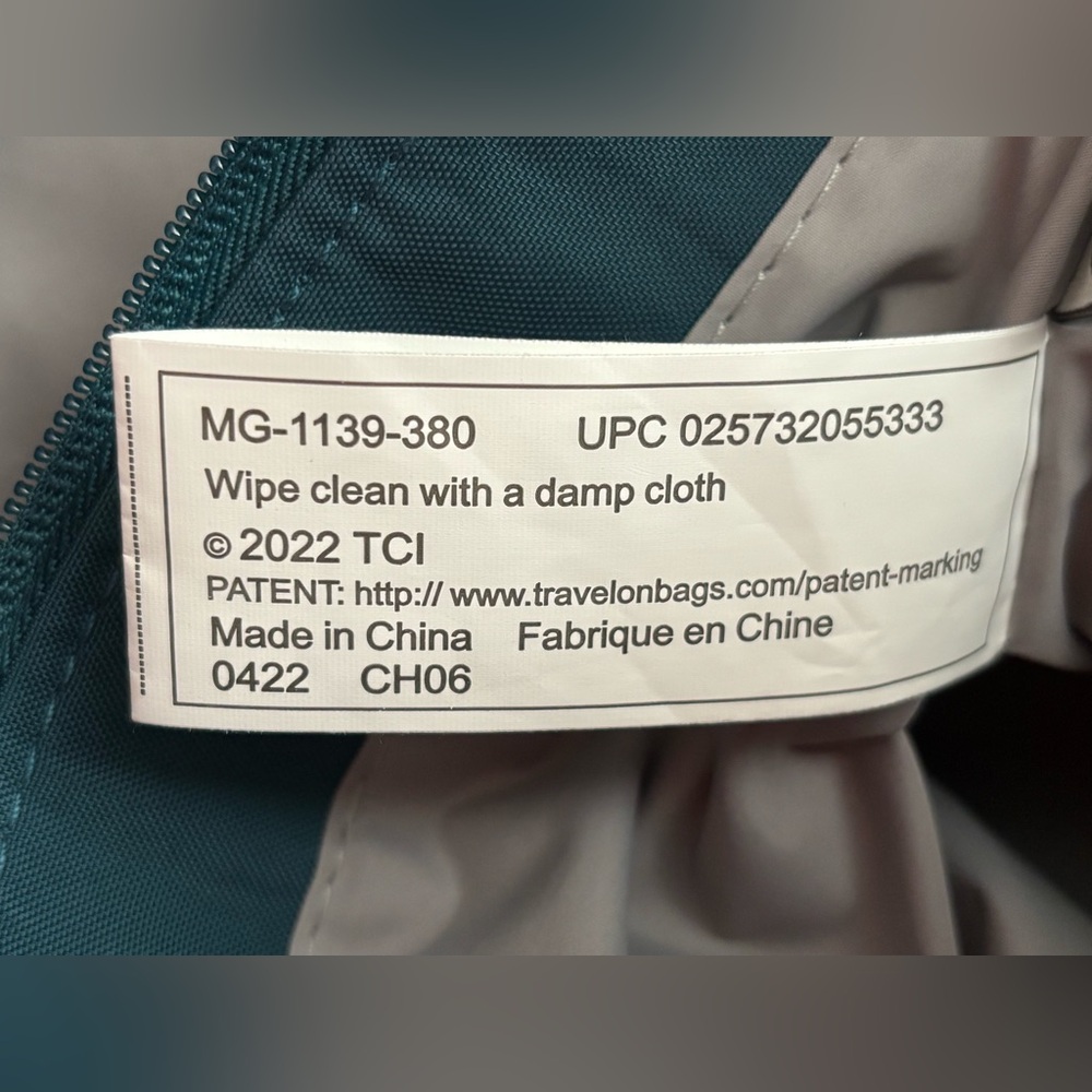 Magellan (Travelon) Teal Purse/Tote with RFID Blocking. NWOT - Picture 16 of 16